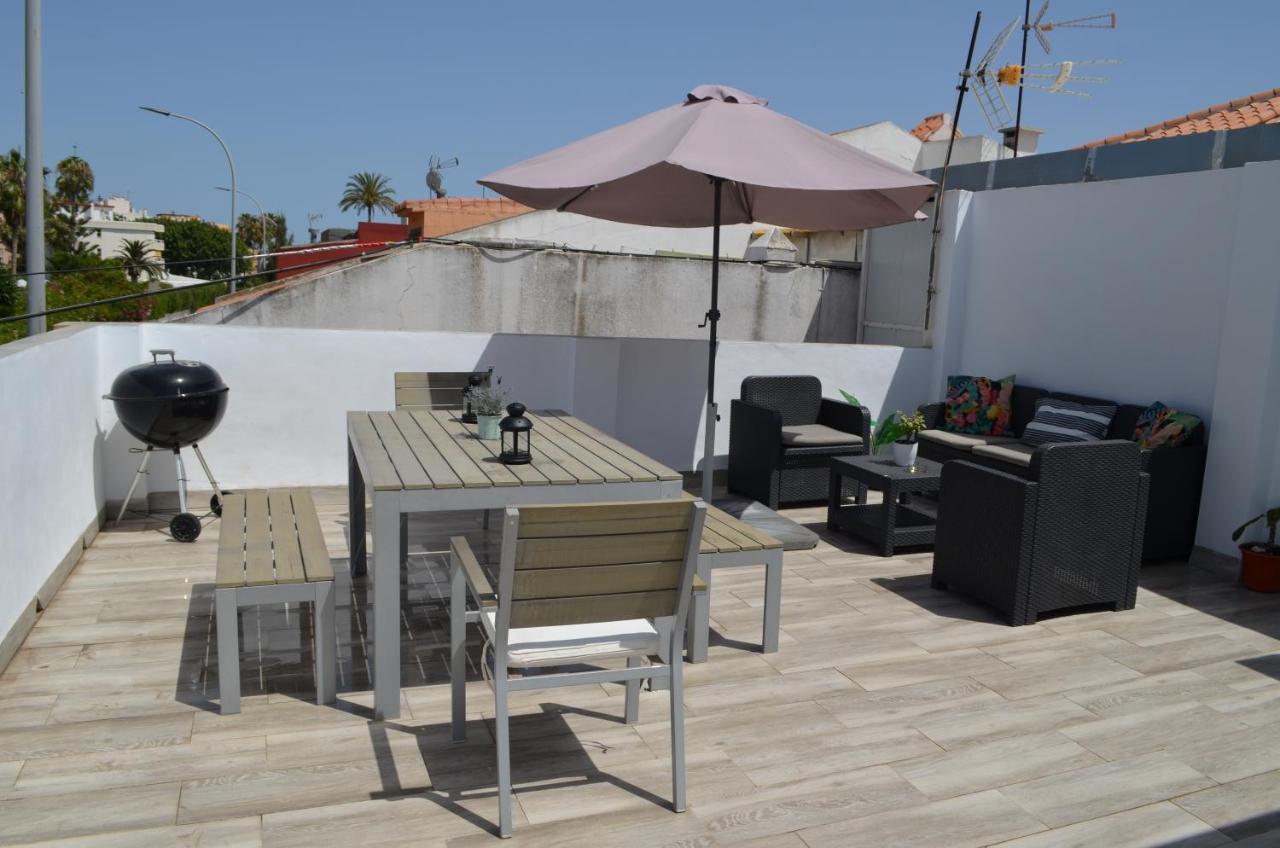 Pedregalejo Beach House Málaga Exteriör bild